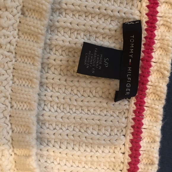 Tommy Hilfiger knit sweater - Picture 2 of 3